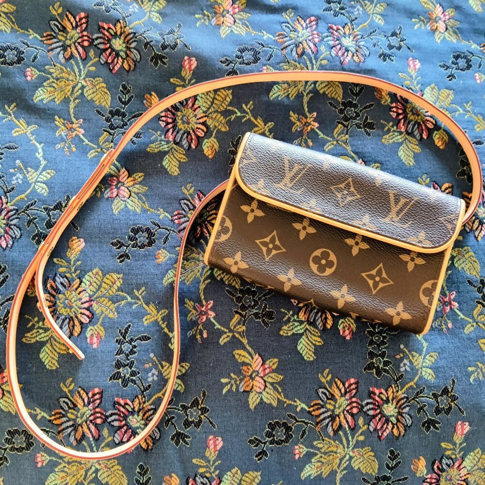 Louis Vuitton Monogram Florentine Leather Pochette Belt Bag